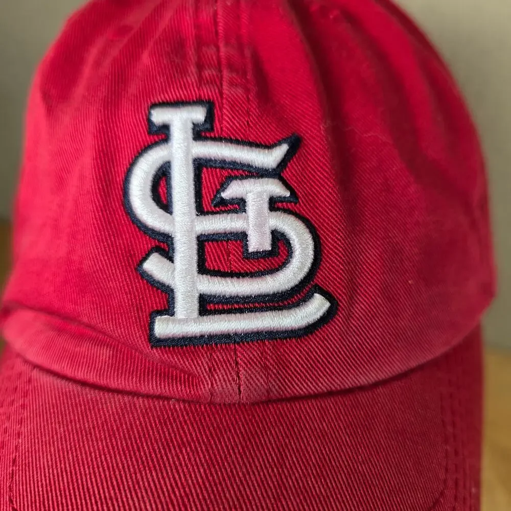 St Louis Cardinals Twins Enterprise Ball Cap Hat Fitted L Baseball MLB Red White